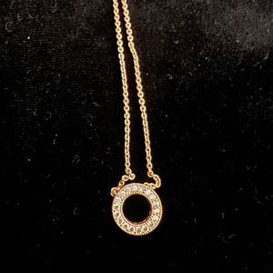 Pandora circle necklace